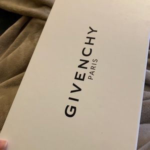 givenchu sneaker